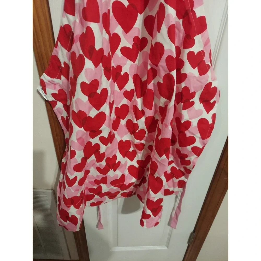 Kate Spade Pink and Red Hearts Valentine's Apron 33